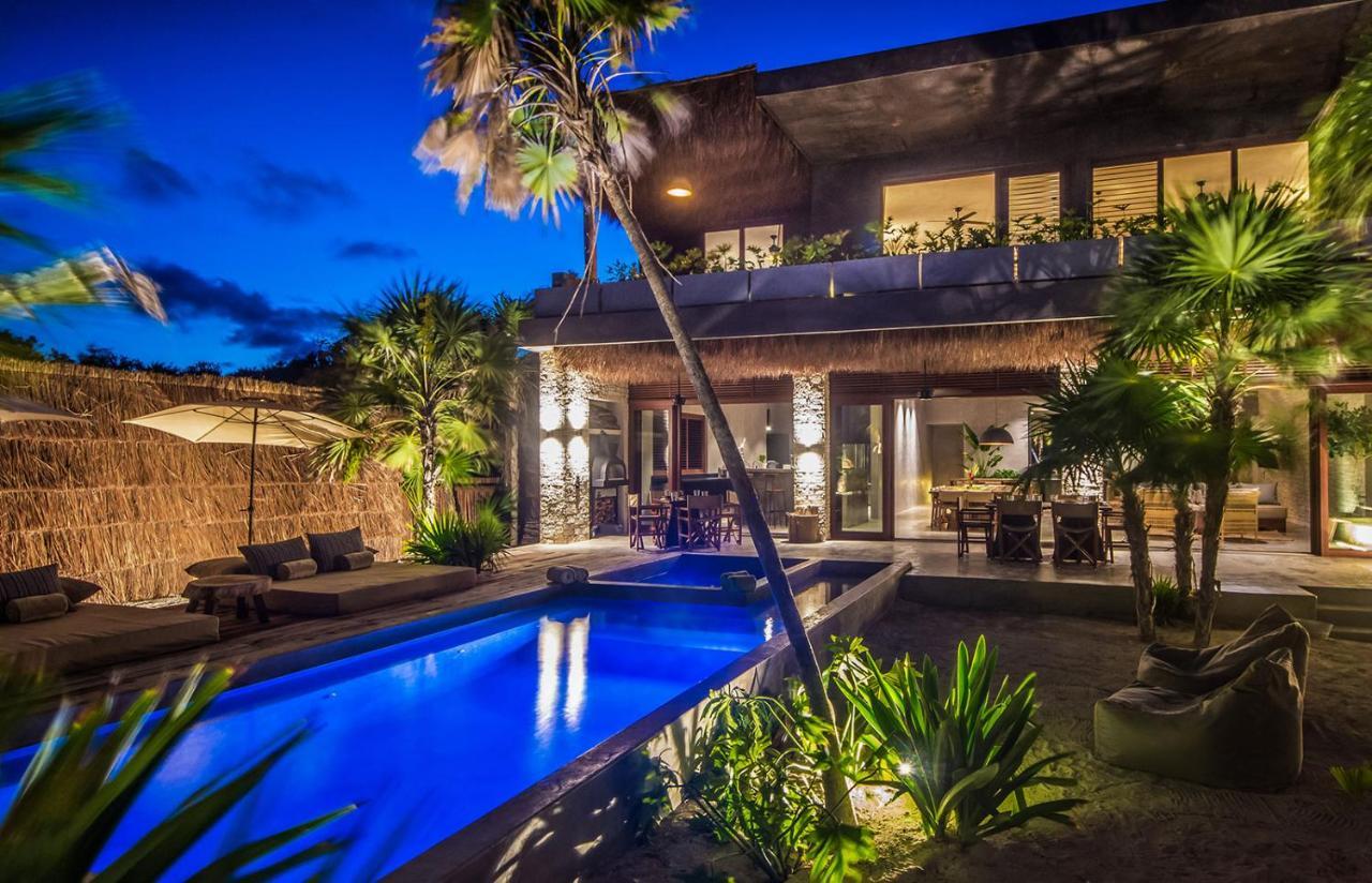Beachfront Villa In Tankah Bay トゥルム エクステリア 写真