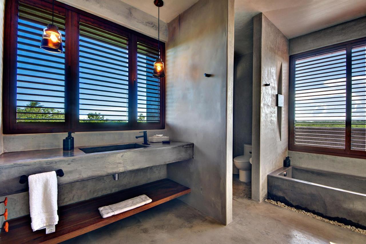 Beachfront Villa In Tankah Bay トゥルム エクステリア 写真